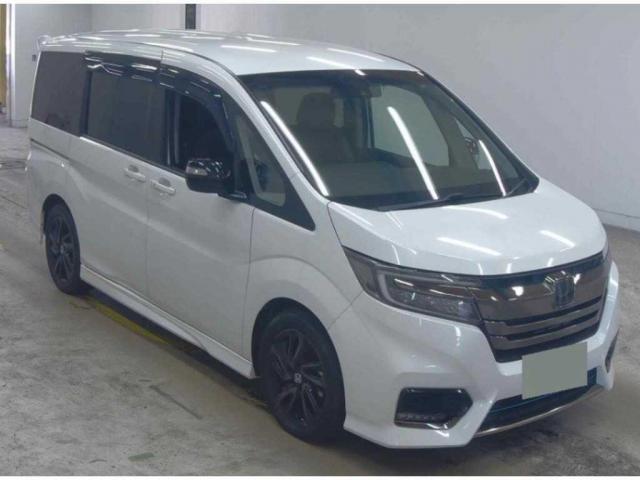 Honda Stepwagon Spada