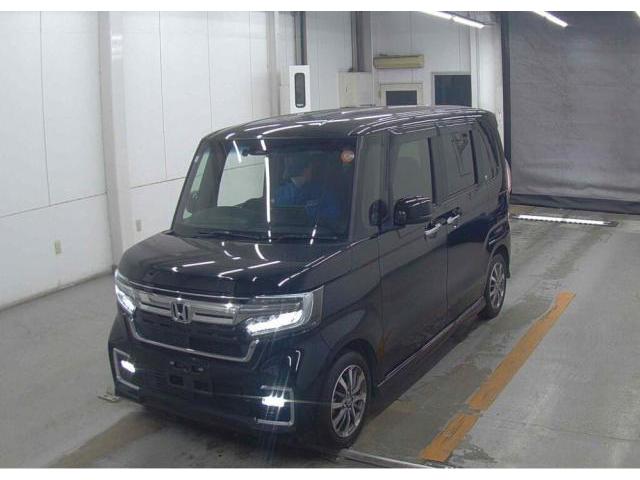 HONDA N-BOX CUSTOM