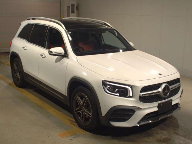 MERCEDES BENZ GLB