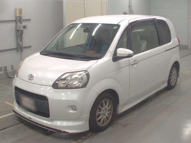 TOYOTA PORTE