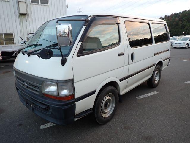 TOYOTA HIACE VAN