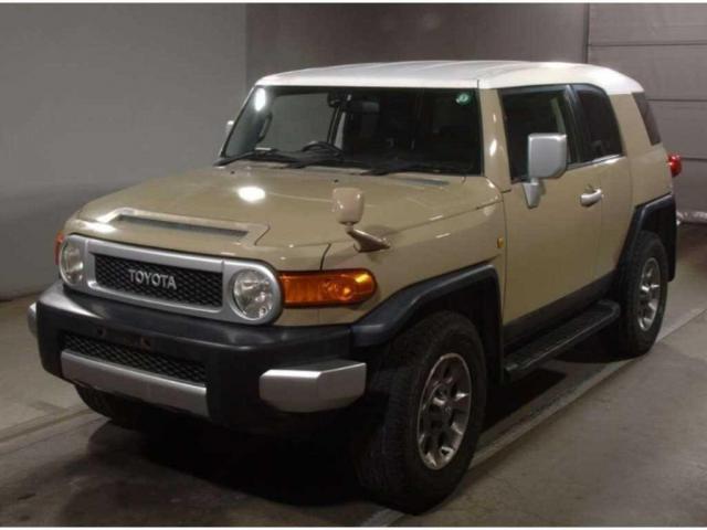 TOYOTA FJ CRUISER