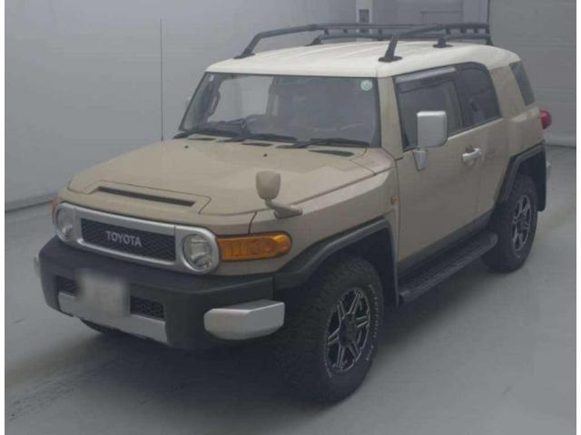 TOYOTA FJ CRUISER