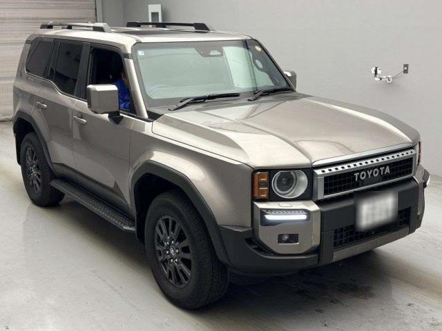 TOYOTA LAND CRUISER 250