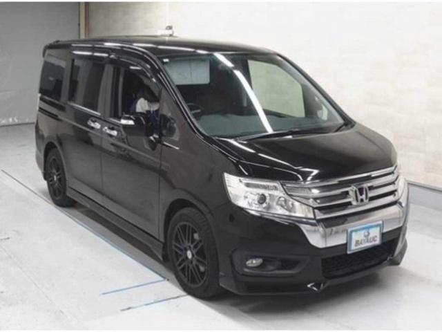 HONDA STEPWAGON SPADA