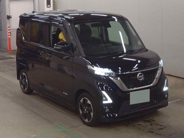 Nissan Roox 5aa-b44a