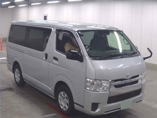 Toyota Regius ACE VAN