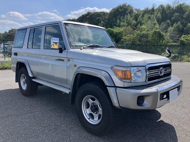 Toyota Land Cruiser 70