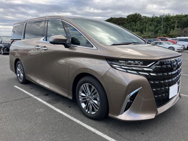 Toyota Alphard Hybrid