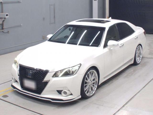 Toyota Crown Hybrid