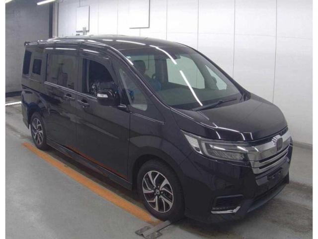 Honda Stepwagon Spada