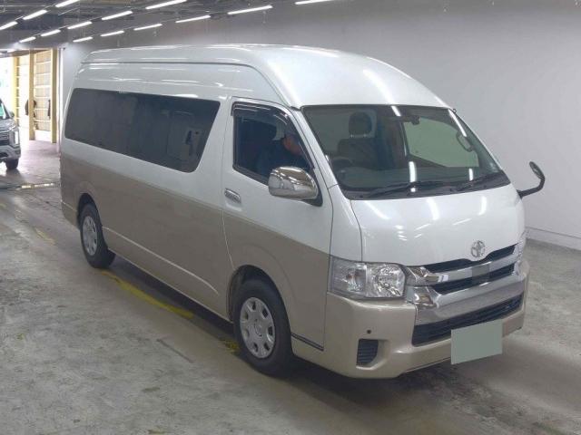 Toyota Hiace Wagon
