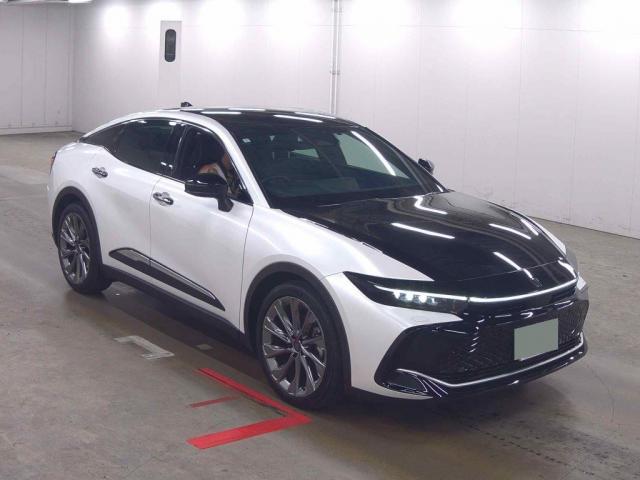 Toyota Crown Crossover