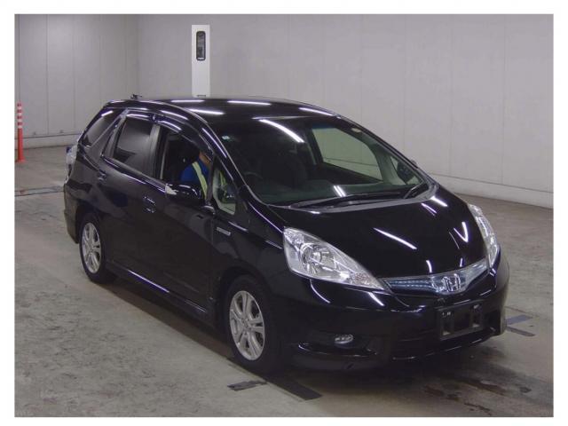 Honda FIT Shuttle Hybrid