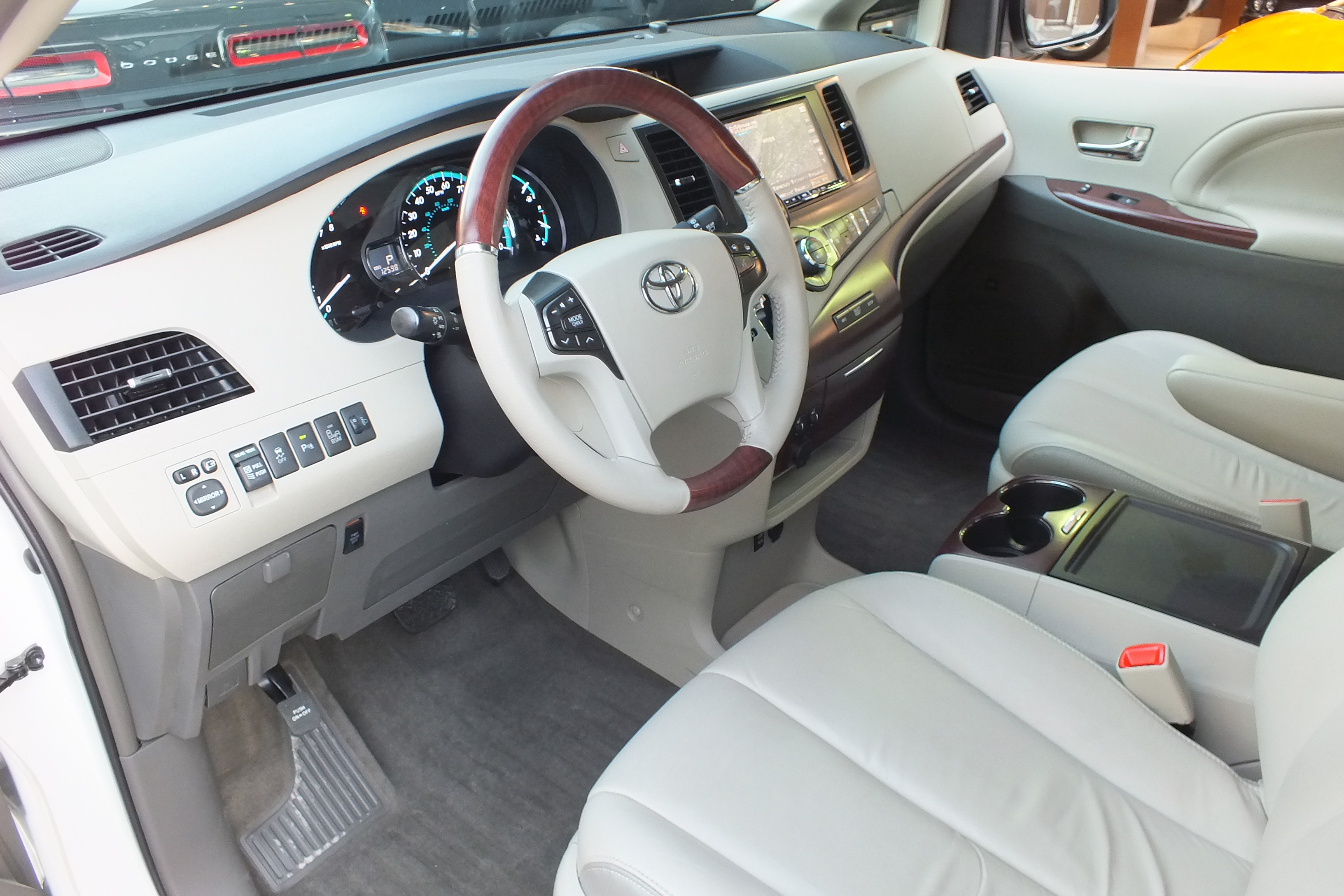 アメ車 逆輸入車 専門店 神戸ノースパインツリー Mobile