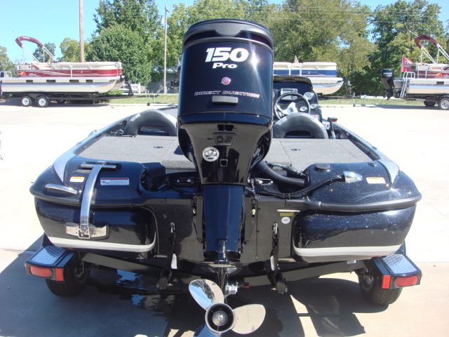 ナイトロ　Z-7　中古バスボート　NITRO　BOAT