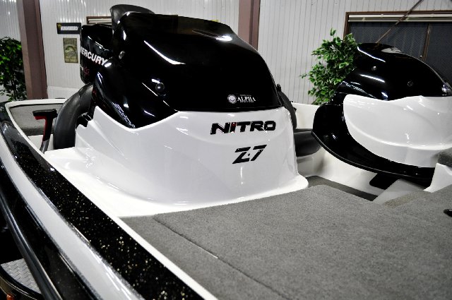 NITRO BOAT 中古