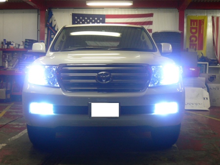 トヨタ ランドクルーザー ランクル 200系 09ｙ カスタム HID LED ダウンサス 取り付け カスタム　大阪 ガレージアクト