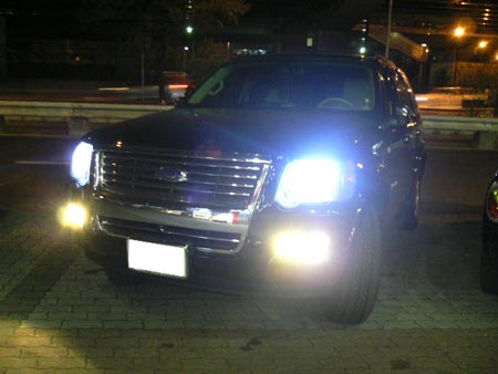 フォード エクスプローラー カスタム HID　イエローバルブ バーナー 取付 アメ車 専門店 大阪 ガレージアクト