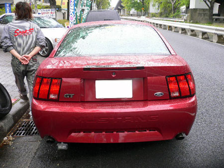 フォード　マスタング　オイル交換 定期点検 日常点検 メンテナンス 修理 整備 点検 アメ車 専門店 大阪 ガレージアクト