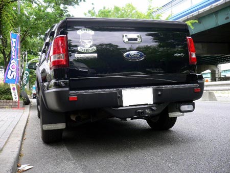 アメ車　カスタム　マフラー　加工取付　フォード　エクスプローラー 純正マフラー　ギブソンマフラー　交換　パーツ　輸入　専門店　大阪　ガレージアクト