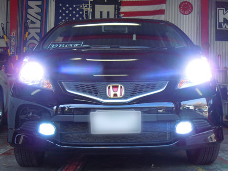 ホンダ フィット カスタム HID化 ヘッドライト フォグライト 激安 HID 販売 取付 専門店 大阪 ガレージアクト