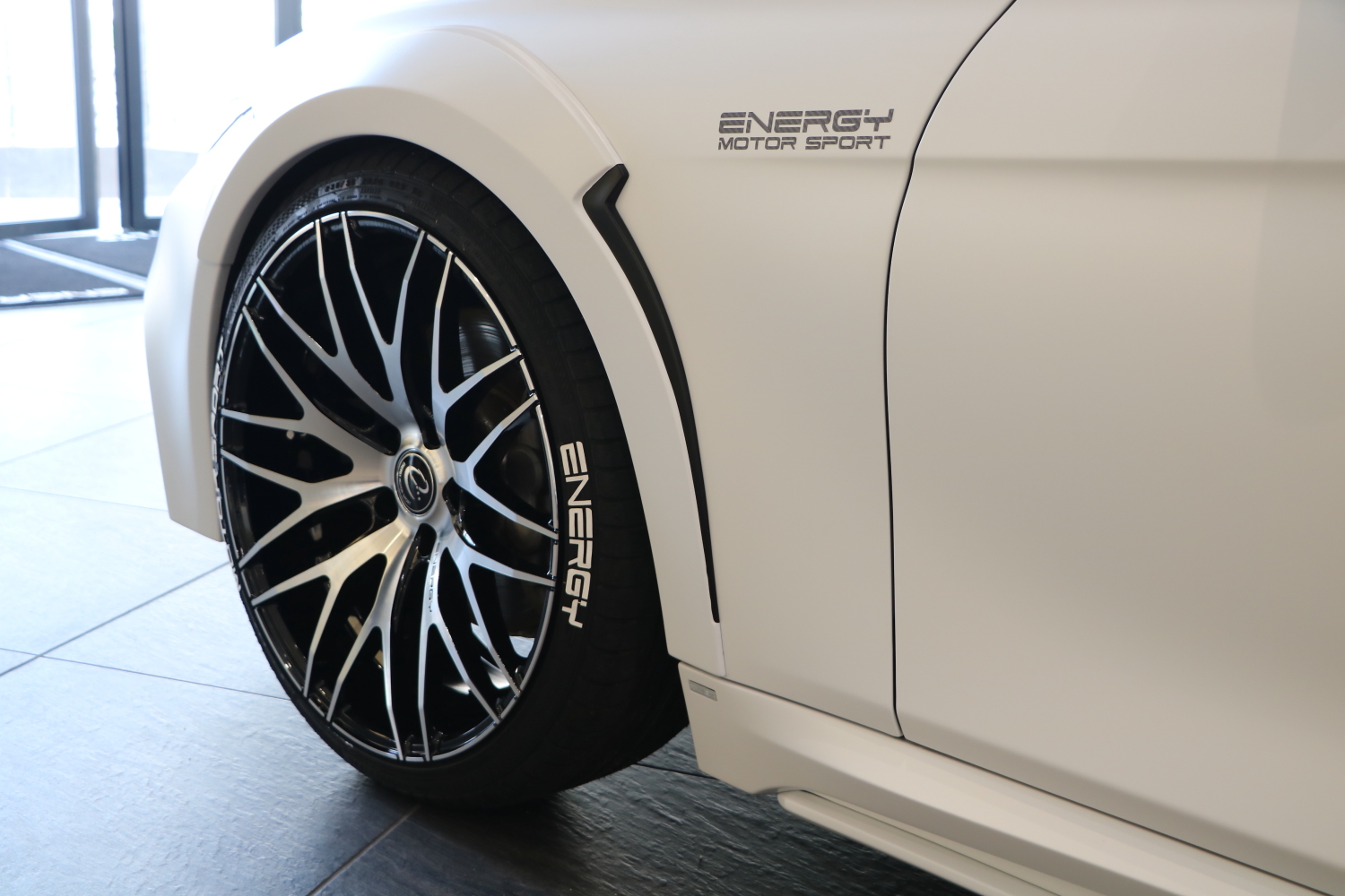 Garage Eve Ryn Bmw専門店