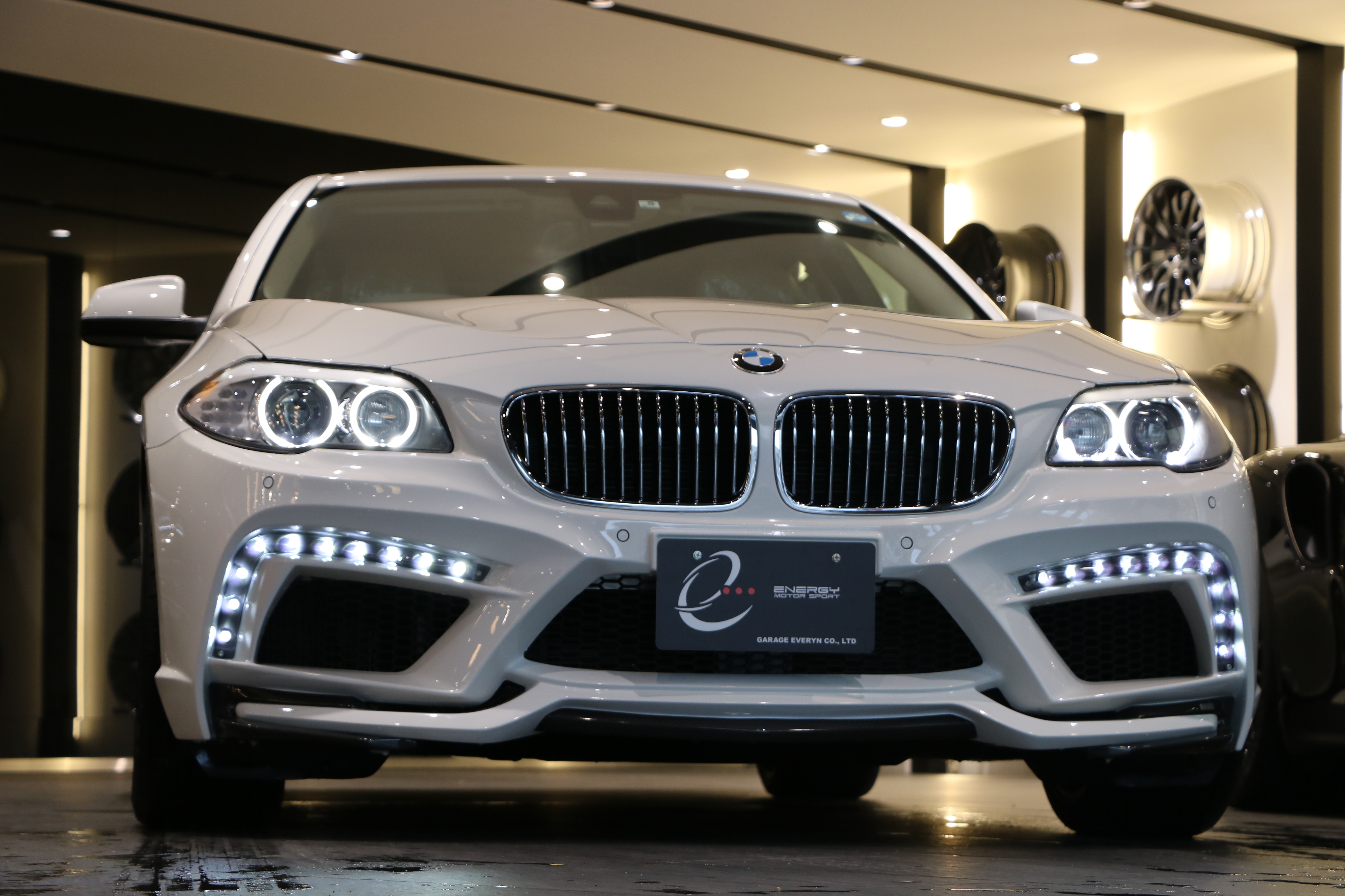 Garage Eve Ryn Bmw専門店