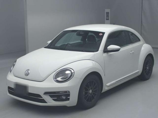 Volkswagen THE Beetle