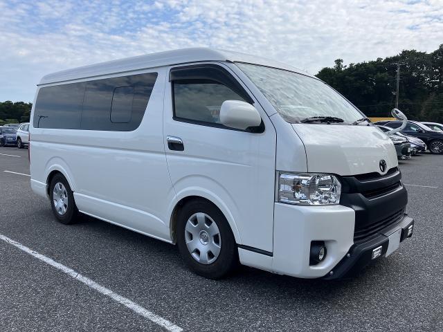 ハイエース 純正テールランプ】CBA-TRH214W｜パーツ