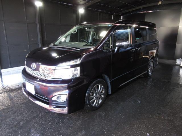 Used TOYOTA VOXY