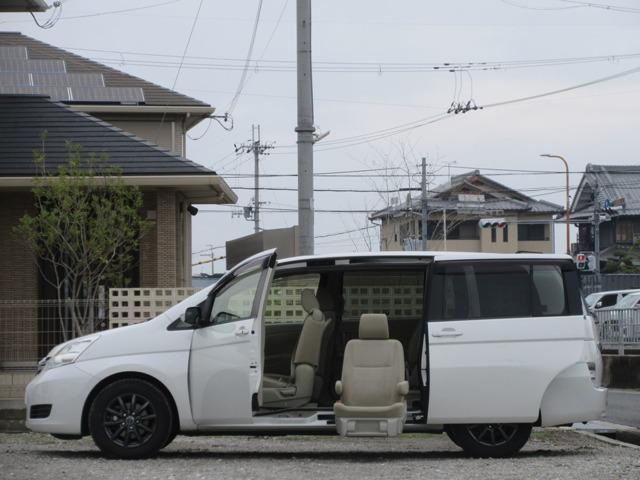 Used TOYOTA ISIS