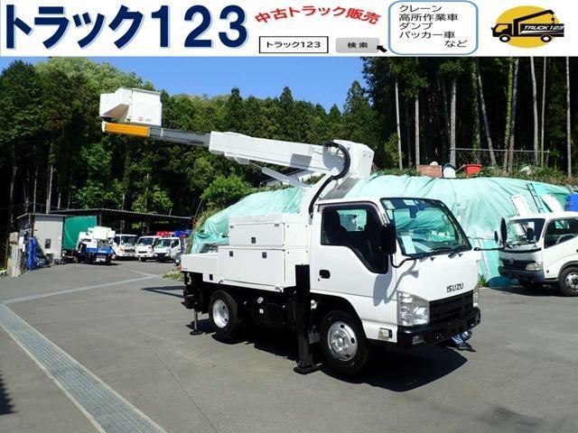 Isuzu ELF Truck