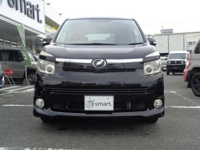 Used TOYOTA VOXY