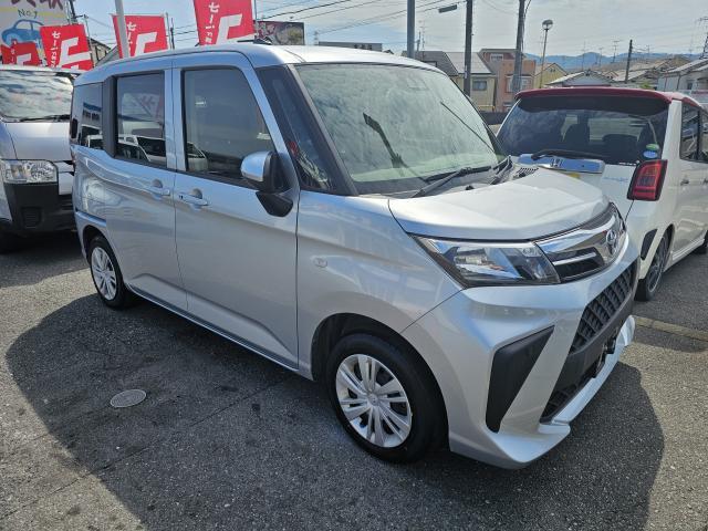 Used TOYOTA ROOMY
