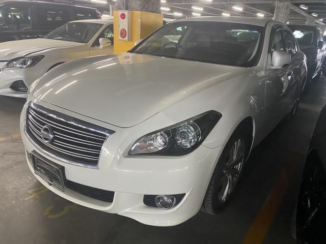 Nissan fuga 2011