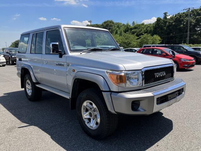 Japan Used Toyota Land Cruiser 70 15 Bikes Royal Trading