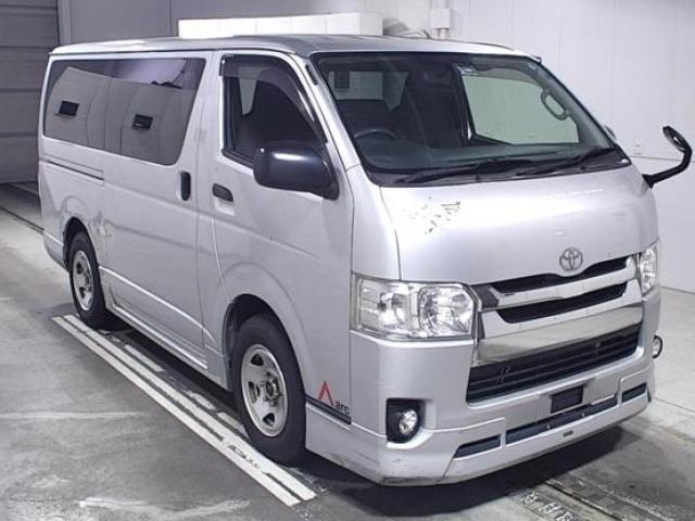 Used Toyota HIACE VAN