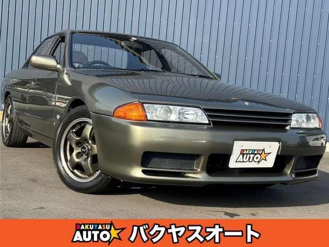 Used NISSAN SKYLINE