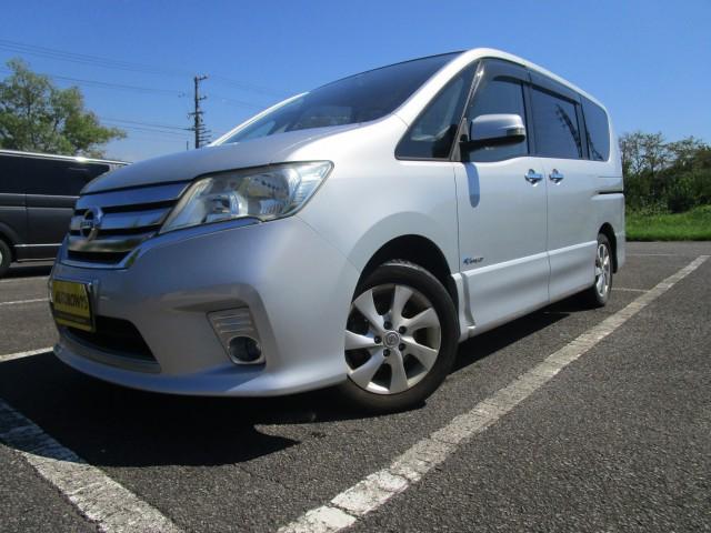 Used NISSAN SERENA