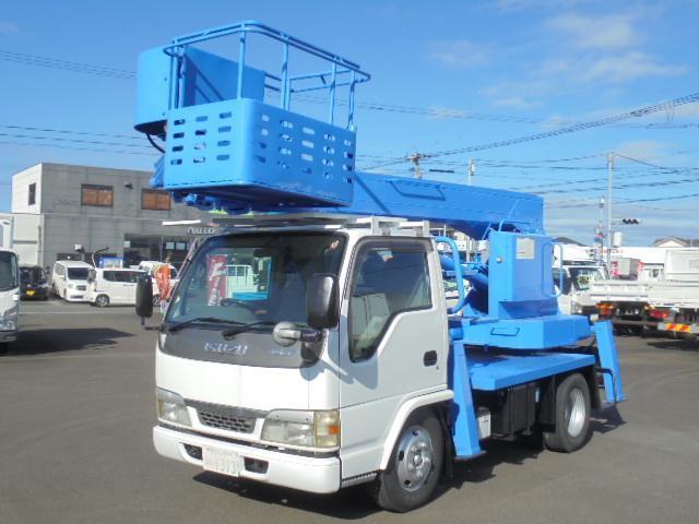 Isuzu ELF Truck