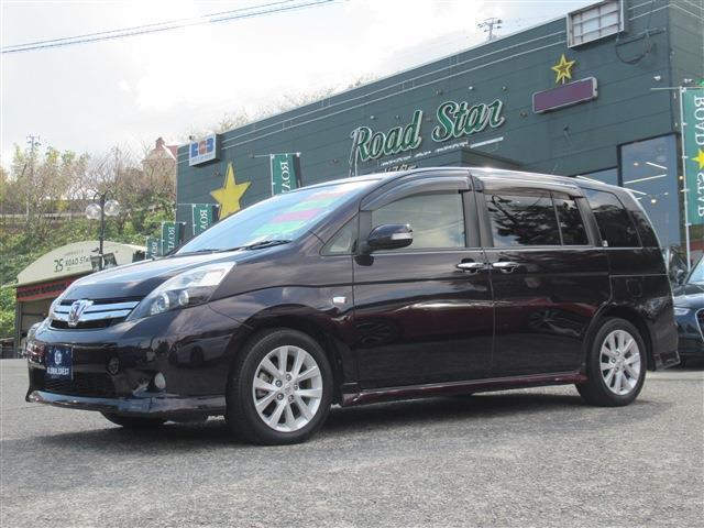 Used TOYOTA ISIS