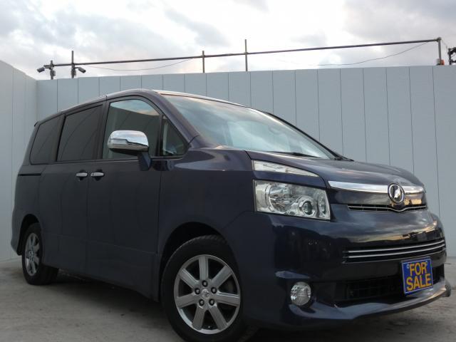 Used TOYOTA VOXY