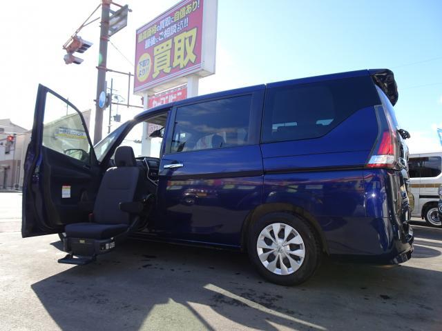 Used NISSAN SERENA