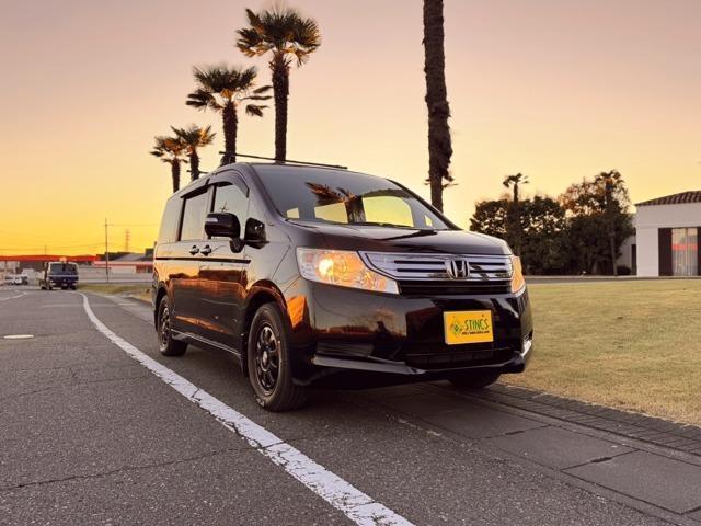 Used HONDA STEPWAGON