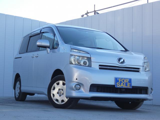 Used TOYOTA VOXY