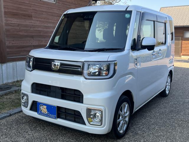 Used DAIHATSU WAKE