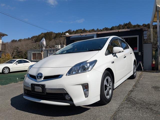Toyota Prius PHV