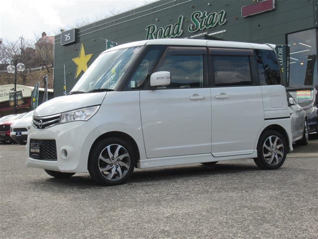 Used NISSAN ROOX