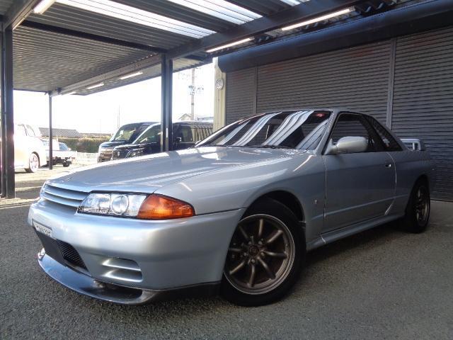 Used NISSAN SKYLINE